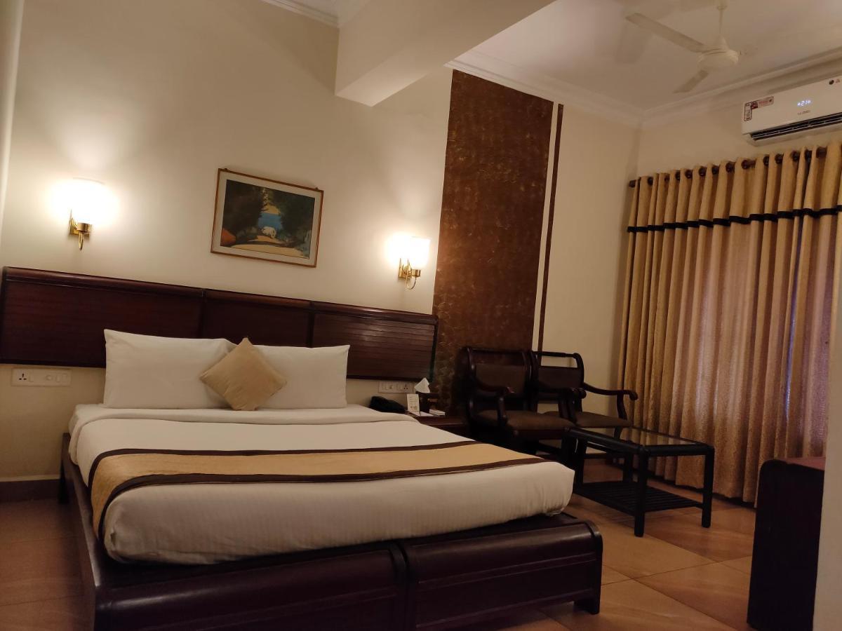 Yuvarani Residency Коччи Экстерьер фото