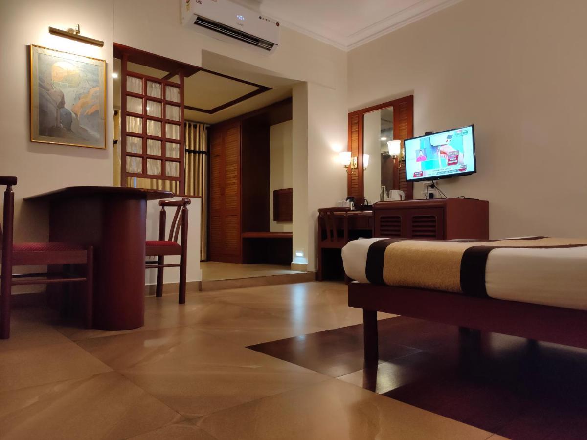 Yuvarani Residency Коччи Экстерьер фото