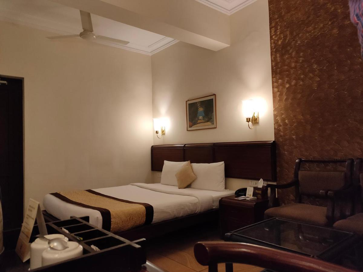 Yuvarani Residency Коччи Экстерьер фото