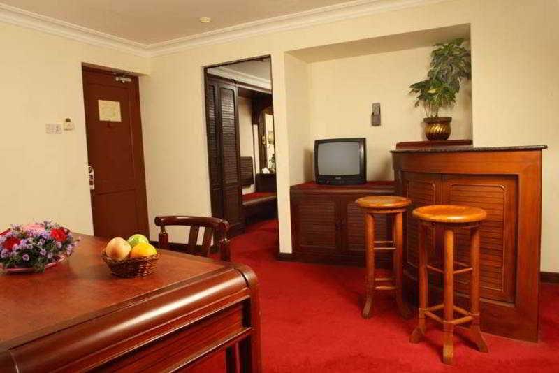 Yuvarani Residency Коччи Экстерьер фото