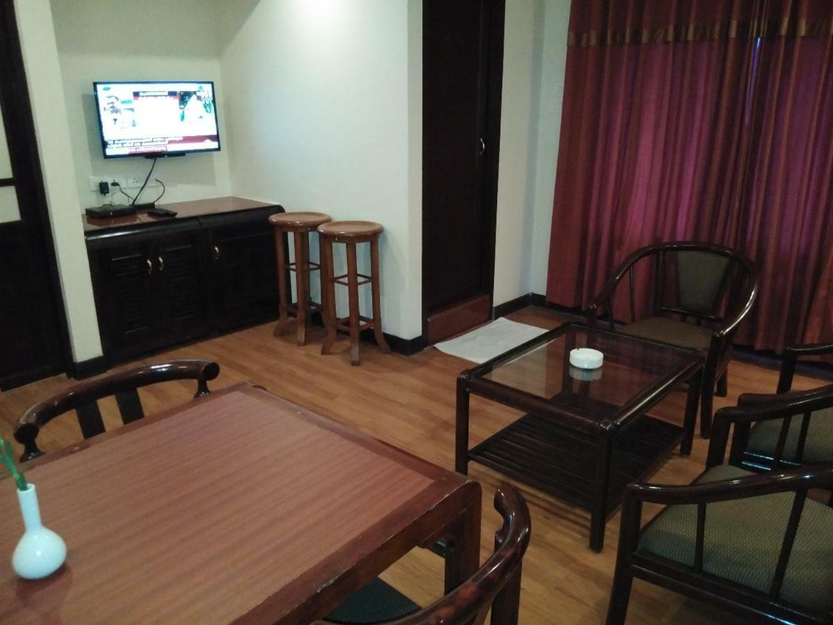 Yuvarani Residency Коччи Экстерьер фото
