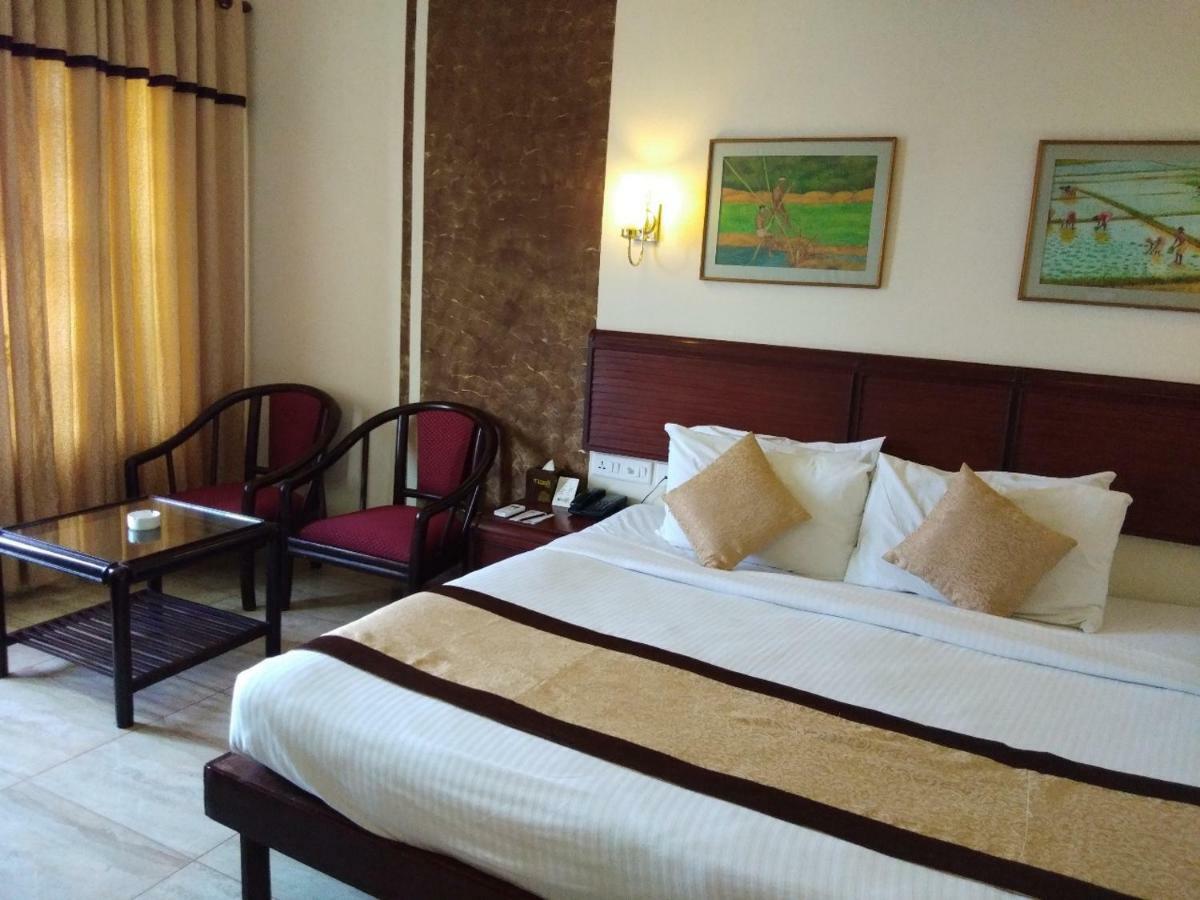 Yuvarani Residency Коччи Экстерьер фото
