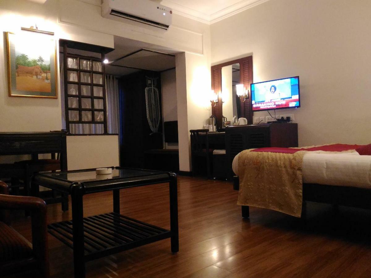 Yuvarani Residency Коччи Экстерьер фото