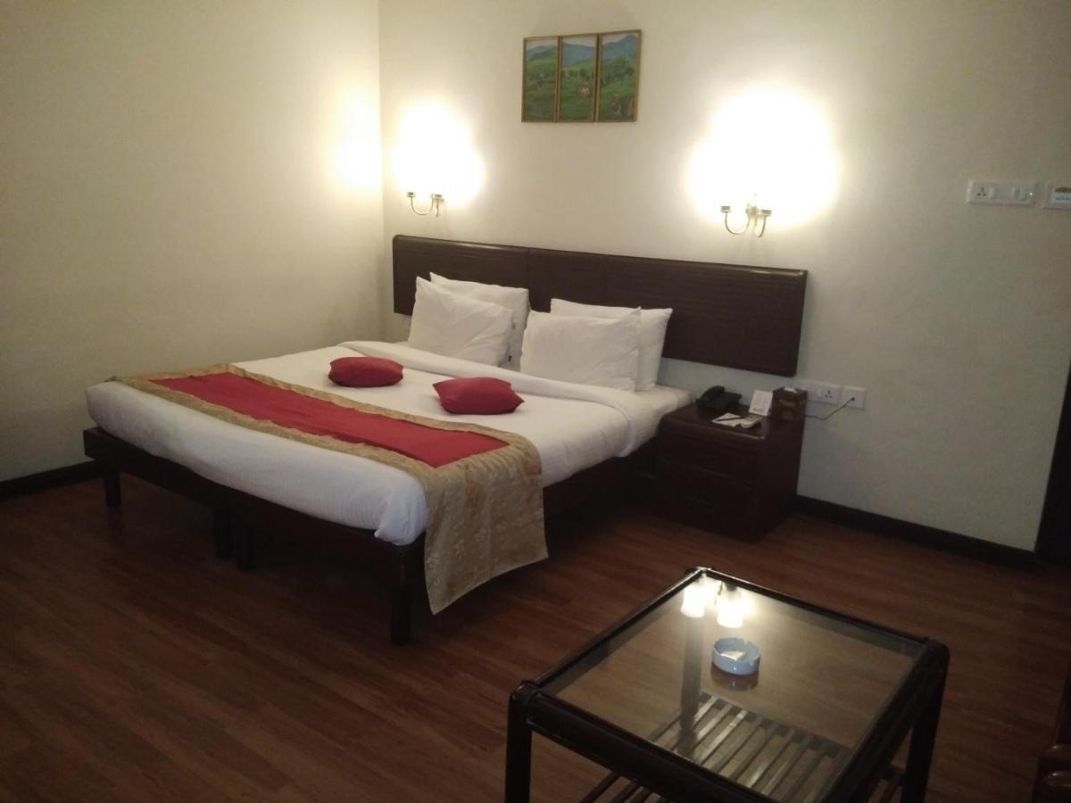 Yuvarani Residency Коччи Экстерьер фото