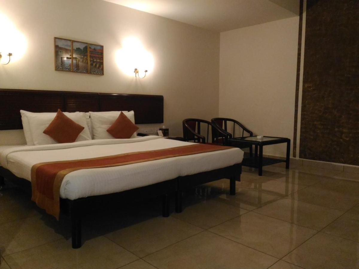 Yuvarani Residency Коччи Экстерьер фото