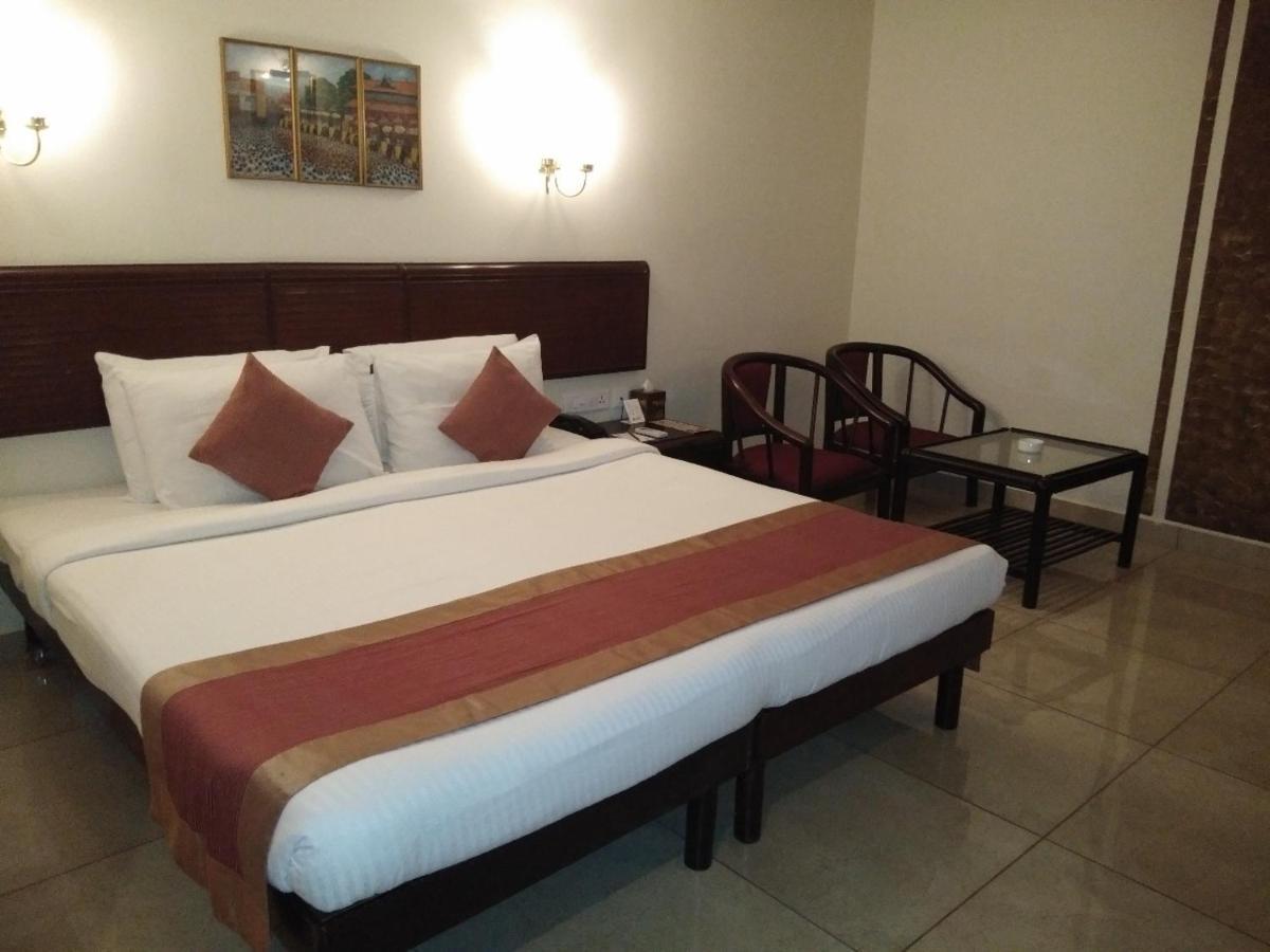 Yuvarani Residency Коччи Экстерьер фото